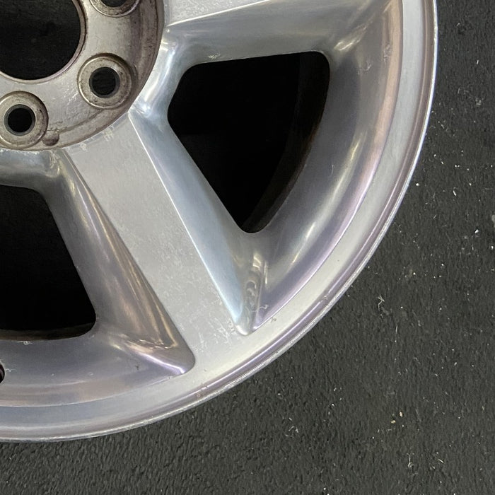 20" AVALANCHE 1500 07 20x8.5 5 spoke covered lug nuts w/o groove in spoke; polished aluminum Original OEM Wheel Rim