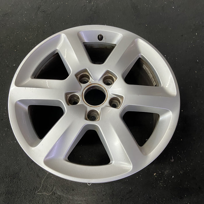 18" AUDI Q7 10-13 18x8 , 6 spoke Original OEM Wheel Rim - Close-Up Detail