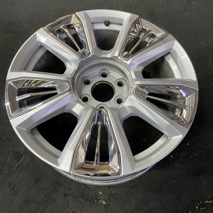 22" SIERRA 1500 PICKUP 23 22x9, raised spoke, 10 spoke, opt RPT Original OEM - Close-Up Detail