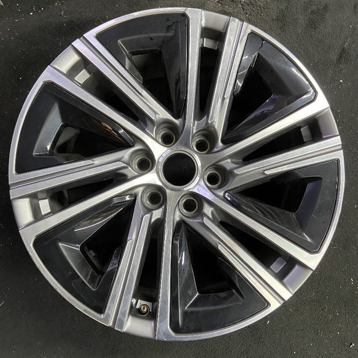 20" LYRIQ 23 20x9 opt NZN Original OEM Wheel Rim - Additional View