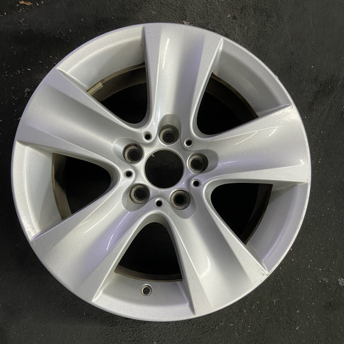 17" BMW 528i 11-16 17x8 , 5 spoke Original OEM Wheel Rim - Angle View