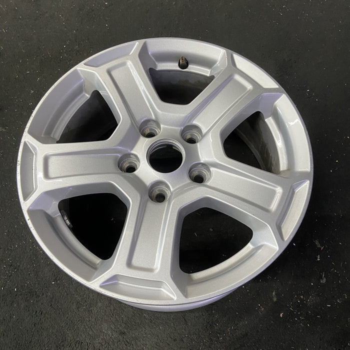17" WRANGLER 18 VIN X , 17x7.5, , aluminum, straight spoke, w/recessed outer - Close-Up Detail