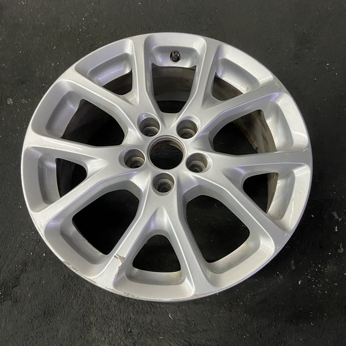 17" CHEROKEE 14-17 17x7, aluminum Original OEM Wheel Rim - Close-Up Detail