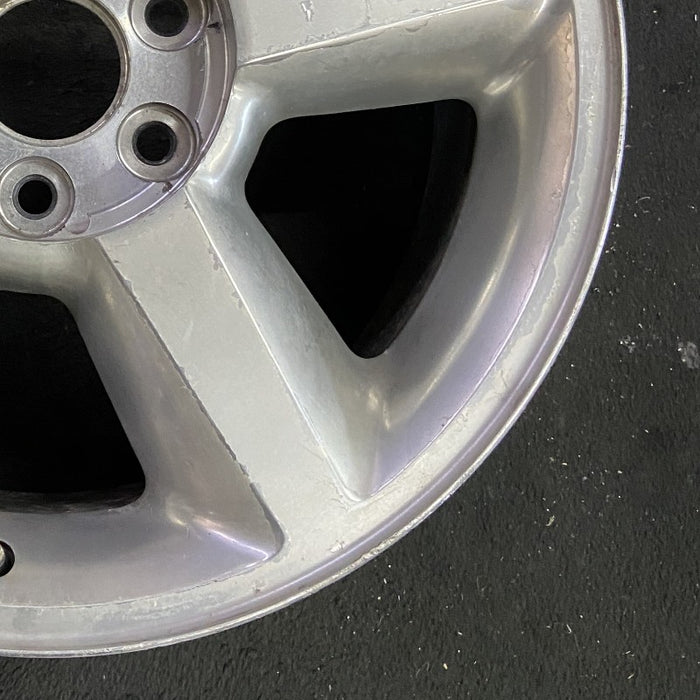 20" AVALANCHE 1500 07 20x8.5 5 spoke covered lug nuts w/o groove in spoke; - Back View