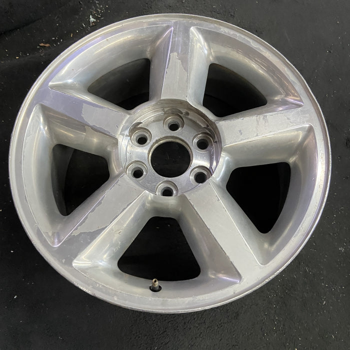 20" AVALANCHE 1500 07 20x8.5, 5 spoke, covered lug nuts, w/o groove in spoke; - Side Profile
