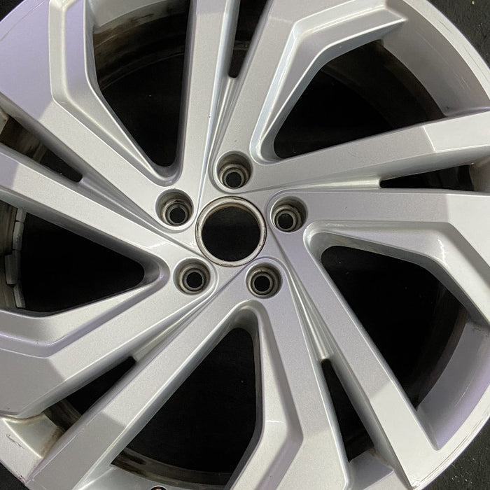 20" ATLAS 21-22 20x8 5 spoke V spoke silver Original OEM Wheel Rim - Angle View