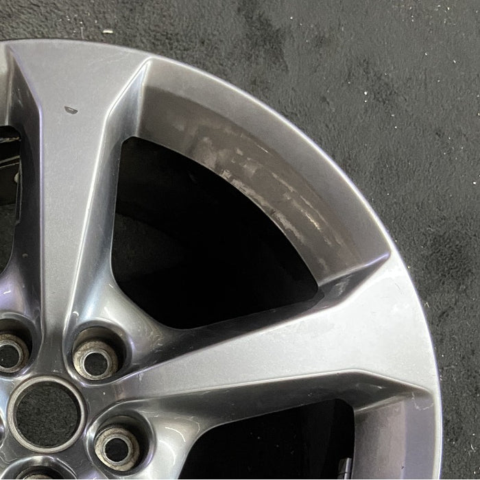 20" Original OEM Wheel Rim - Close-Up Detail