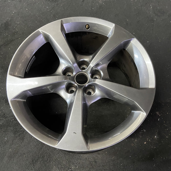 20" CAMARO 13-14 20x9 , , silver, opt R42, midnight silver Original OEM Wheel - Close-Up Detail