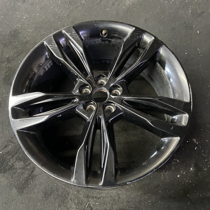 21" EDGE 19 21x9 , Original OEM Wheel Rim - Close-Up Detail