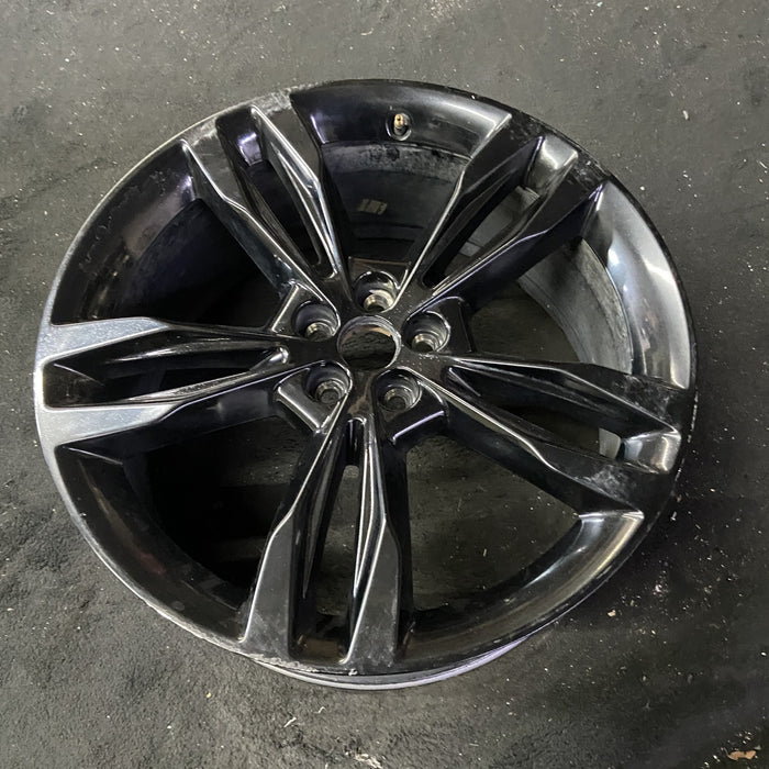 21" EDGE 19 21x9 , Original OEM Wheel Rim - Close-Up Detail