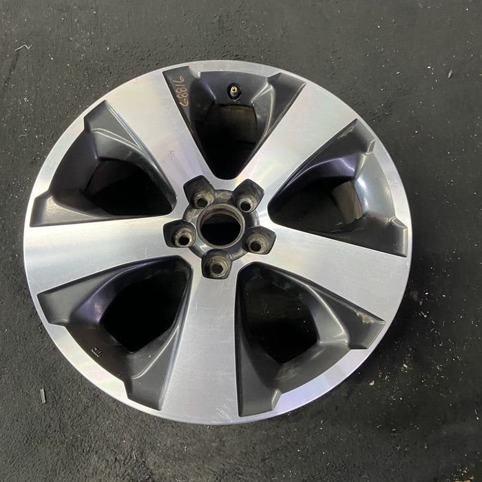 17" XV CROSSTREK 14-15 17x7 , machined face Original OEM Wheel Rim - Close-Up Detail