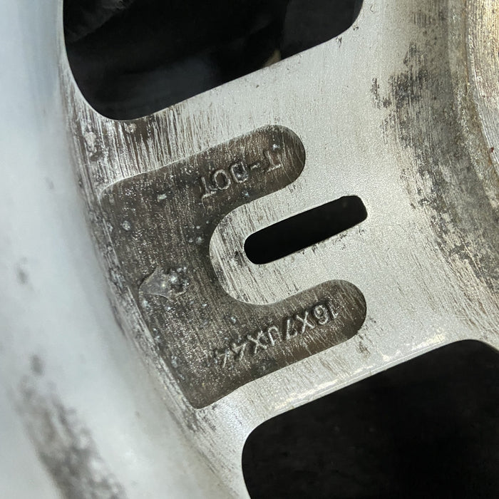 16" EXPLORER 02-03 4 Dr, exc. Sport Trac; 16x7, aluminum, 5 double spokes, w/openings in spokes, sparkle silver finish Original OEM Wheel Rim