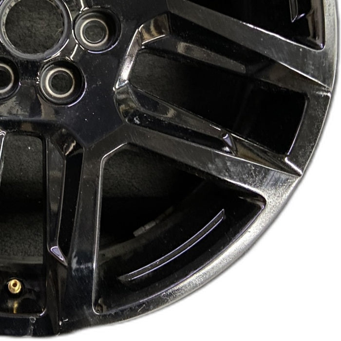 20" BLAZER 20-25 20x8 10 spoke opt SS8 Original OEM Wheel Rim - Close-Up Detail