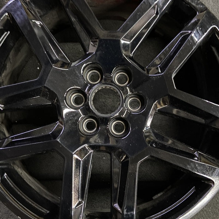 20" BLAZER 20-25 20x8 10 spoke opt SS8 Original OEM Wheel Rim - Angle View