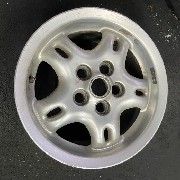 16" RANGE ROVER 98 16x8 , w/cut out holes Original OEM Wheel Rim - Side Profile