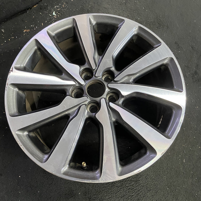 18" MKC 19 18x8 , 10 spoke, machined face with pockets Original OEM Wheel Rim - Side Profile