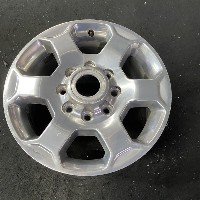 18" DODGE 2500 PICKUP 16-17 , 18x8, 6 spoke, , w/o pockets Original OEM Wheel - Close-Up Detail
