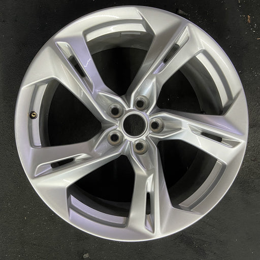 20" CAMARO 19-24 20x8.5, 5 twisted split spoke, bright silver Original OEM - Angle View