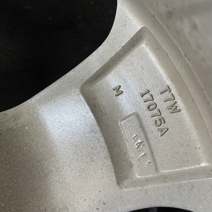 17" HR-V 16-17 17x7.5 alloy 5 spoke straight spoke Original OEM Wheel Rim