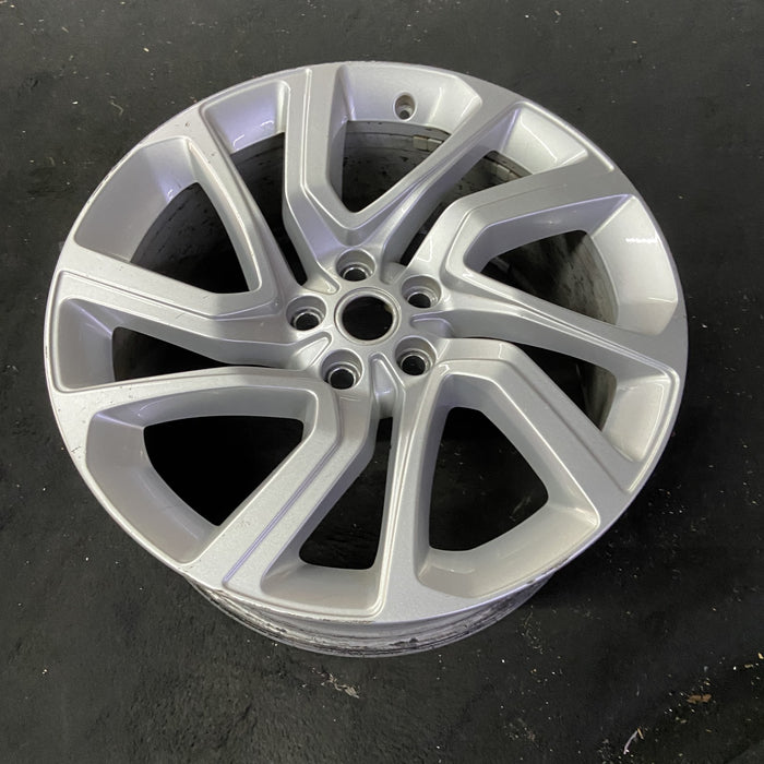 21" RANGE ROVER SPORT 18-22 21x9.5 , 5 spoke , silver Original OEM Wheel Rim - Close-Up Detail
