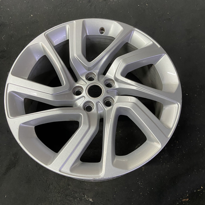 21" RANGE ROVER SPORT 18-22 21x9.5 , 5 spoke , silver Original OEM Wheel Rim - Close-Up Detail