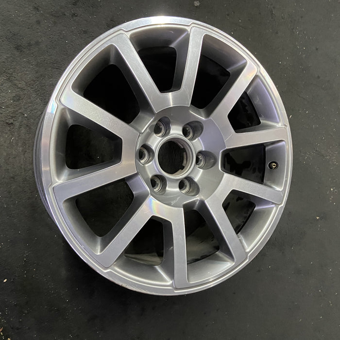 20" SIERRA 1500 PICKUP 16 20x9, 10 spoke, ultra bright machined Original OEM - Close-Up Detail