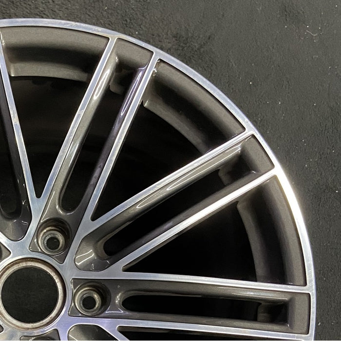 20" Original OEM Wheel Rim - Close-Up Detail