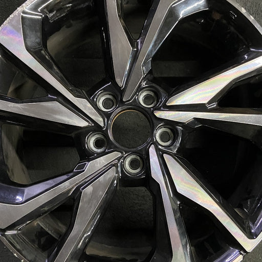 18" CIVIC 17-18 18x8 alloy w/o outer red accent; Hatchback 10 spoke Original - Angle View