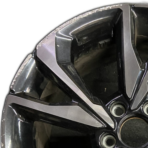 18" CIVIC 17-18 18x8 alloy w/o outer red accent; Hatchback 10 spoke Original - Angle View