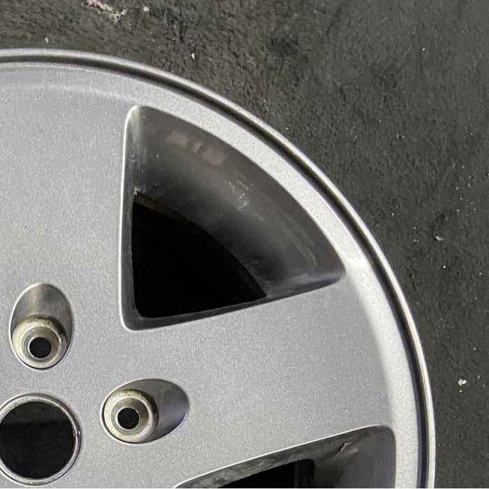 17" WRANGLER 07-08 17x7.5 silver Original OEM Wheel Rim - Close-Up Detail