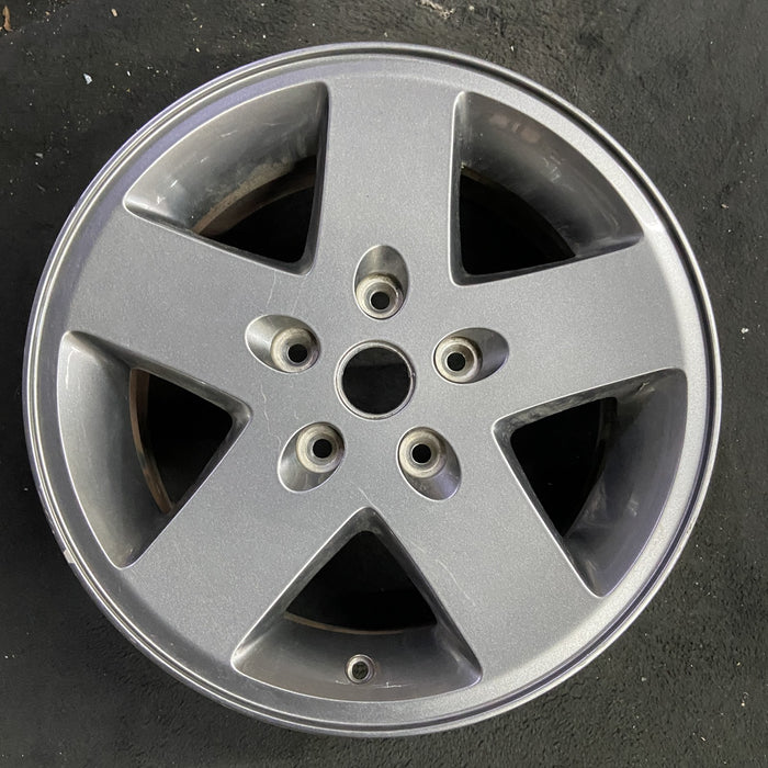 17" WRANGLER 07-08 17x7.5, silver Original OEM Wheel Rim - Angle View