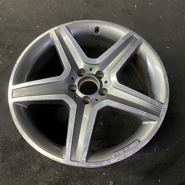 19" MERCEDES GLA-CLASS 15-17 156 Type, GLA250, 19x8, 5 spoke, machined face - Close-Up Detail