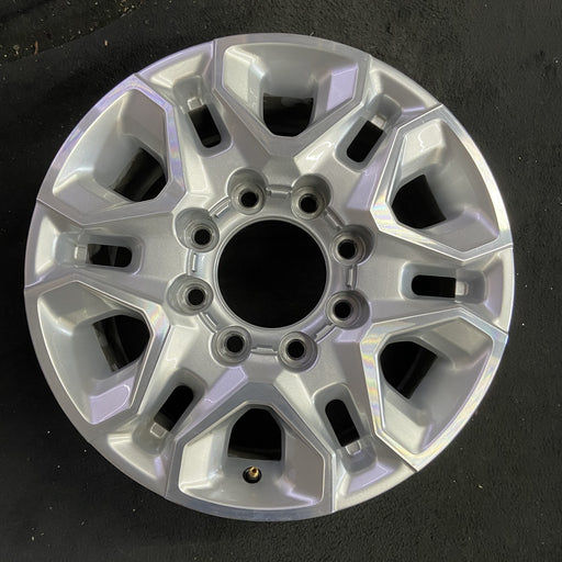 18" SILVERADO 2500 PICKUP 20 18x8, aluminum Original OEM Wheel Rim - Angle View