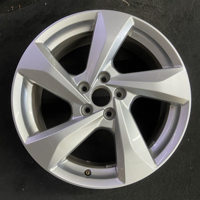 18" AUDI Q3 19-23 18x7 , , angled spoke Original OEM Wheel Rim - Angle View