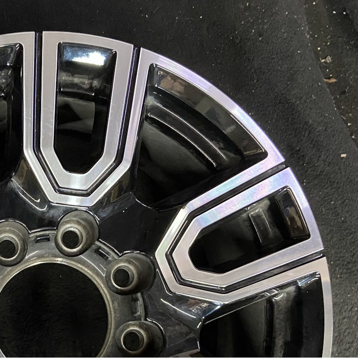 20" SIERRA 2500 PICKUP 20 20x8.5 12 spoke machined face accents black opt PYU - Close-Up Detail