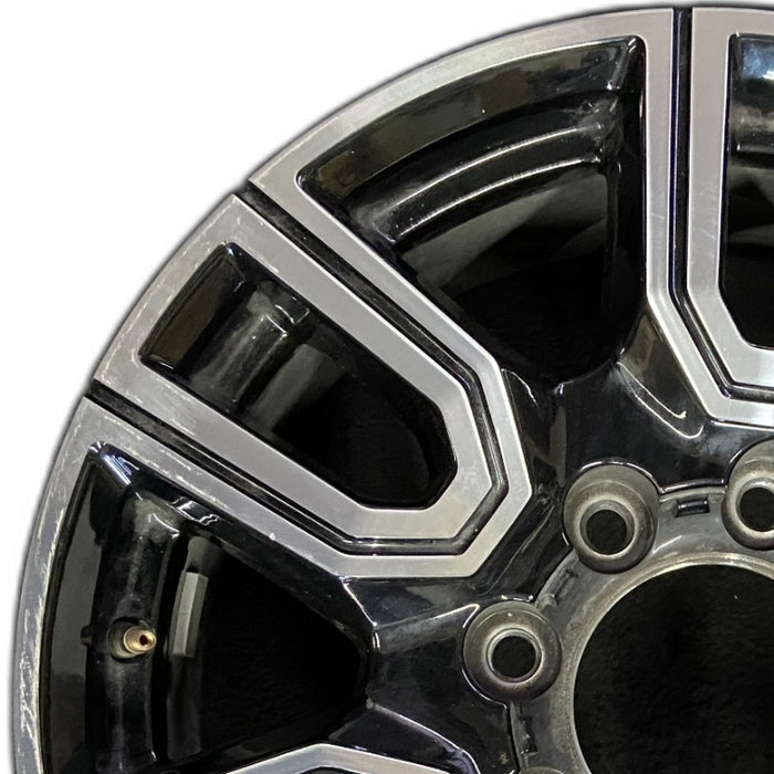20" SIERRA 2500 PICKUP 20 20x8.5 12 spoke machined face accents black opt PYU - Angle View
