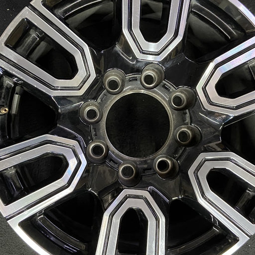 20" SIERRA 2500 PICKUP 20 20x8.5 12 spoke machined face accents black opt PYU - Angle View