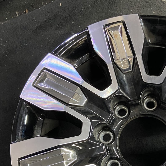 20" SIERRA 2500 PICKUP 24 20x8.5 8 spoke raised spoke machined with black - Side Profile