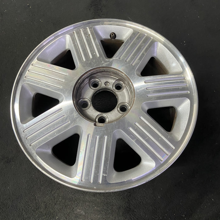 17" AVIATOR 03 , 7 spoke, machined Original OEM Wheel Rim - Close-Up Detail