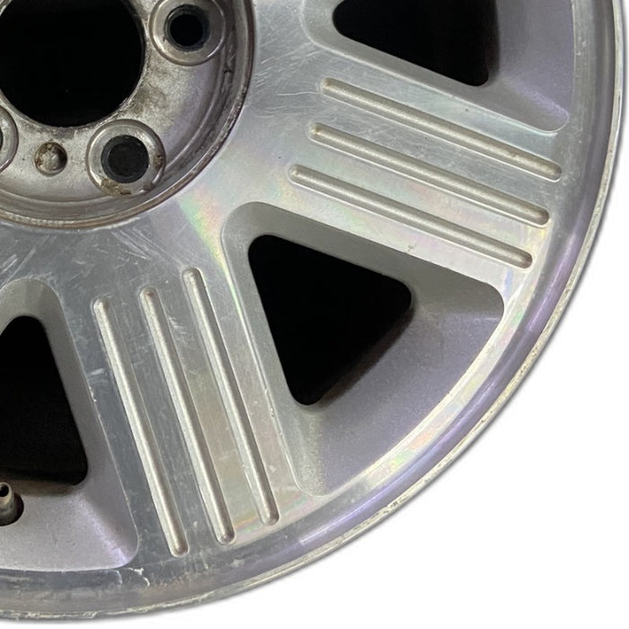 17" AVIATOR 03 17x7.5 aluminum 7 spoke machined Original OEM Wheel Rim - Close-Up Detail