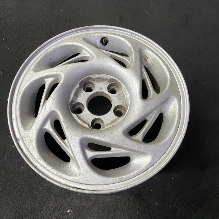 16" STEALTH 91-93 16x8 , R. Original OEM Wheel Rim - Close-Up Detail