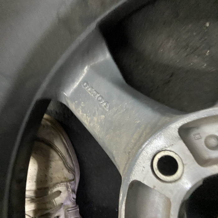 15" VOLVO 70 SERIES 00 15x6.5, Sdn, alloy, 5 spoke, twisted spokes Original OEM - Additional View