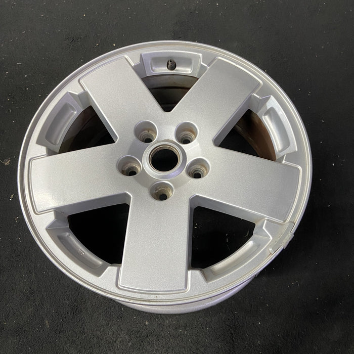 18" WRANGLER 07-08 18x7.5, Original OEM Wheel Rim - Close-Up Detail