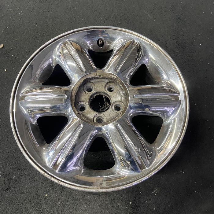 16" PT CRUISER 01 16x6, 6 spoke Original OEM Wheel Rim - Close-Up Detail