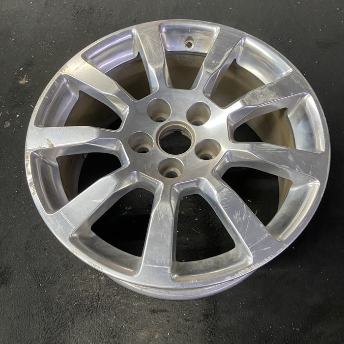 18" CTS 08 18x8.5 , , Original OEM Wheel Rim - Close-Up Detail
