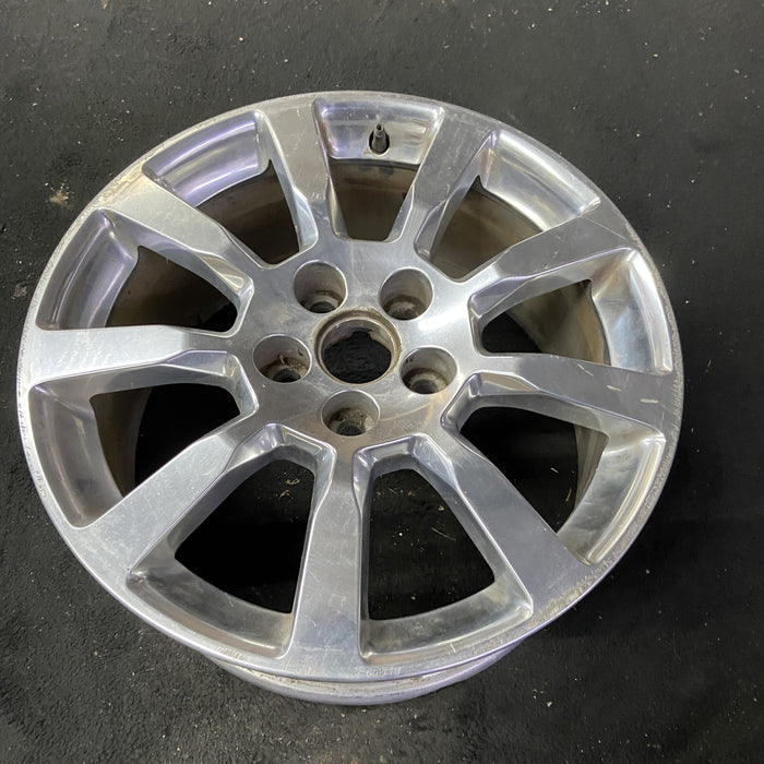 18" CTS 08 18x8.5 , , Original OEM Wheel Rim - Close-Up Detail