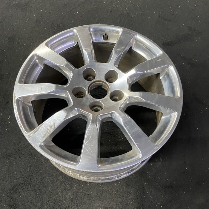 18" CTS 08 18x8.5 , , Original OEM Wheel Rim - Close-Up Detail