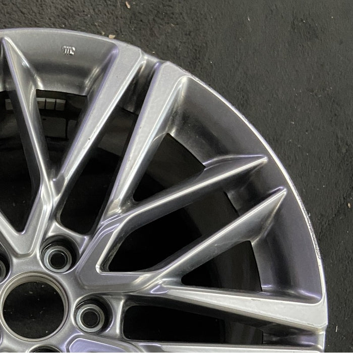 20" MDX 22-24 20x9 alloy 10 double spoke gray Original OEM Wheel Rim - Close-Up Detail
