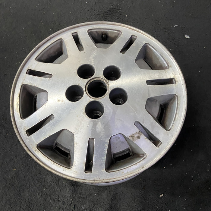 16" LUMINA CAR 90 16x6.5 , 38mm offset Original OEM Wheel Rim - Close-Up Detail
