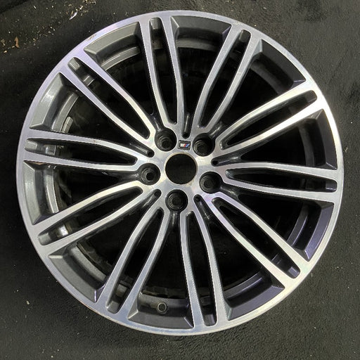 19" 530e 18-20 19x8 10 spoke double spoke dark gray orbit gray Original OEM - Front View